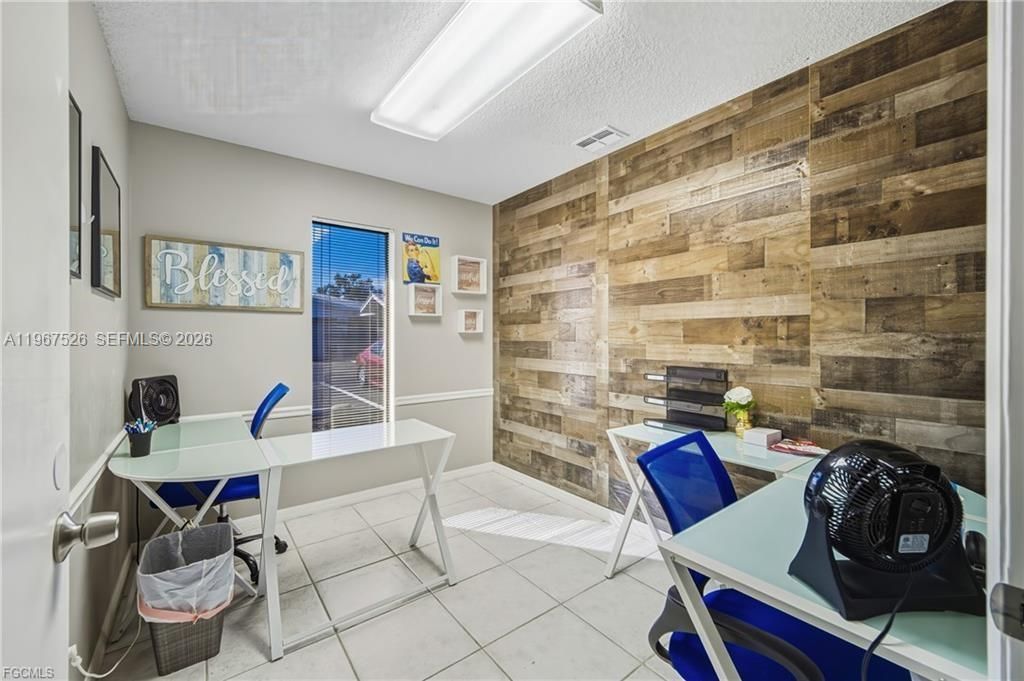 2080 Collier Avenue, Fort Myers, FL 33901 Photo