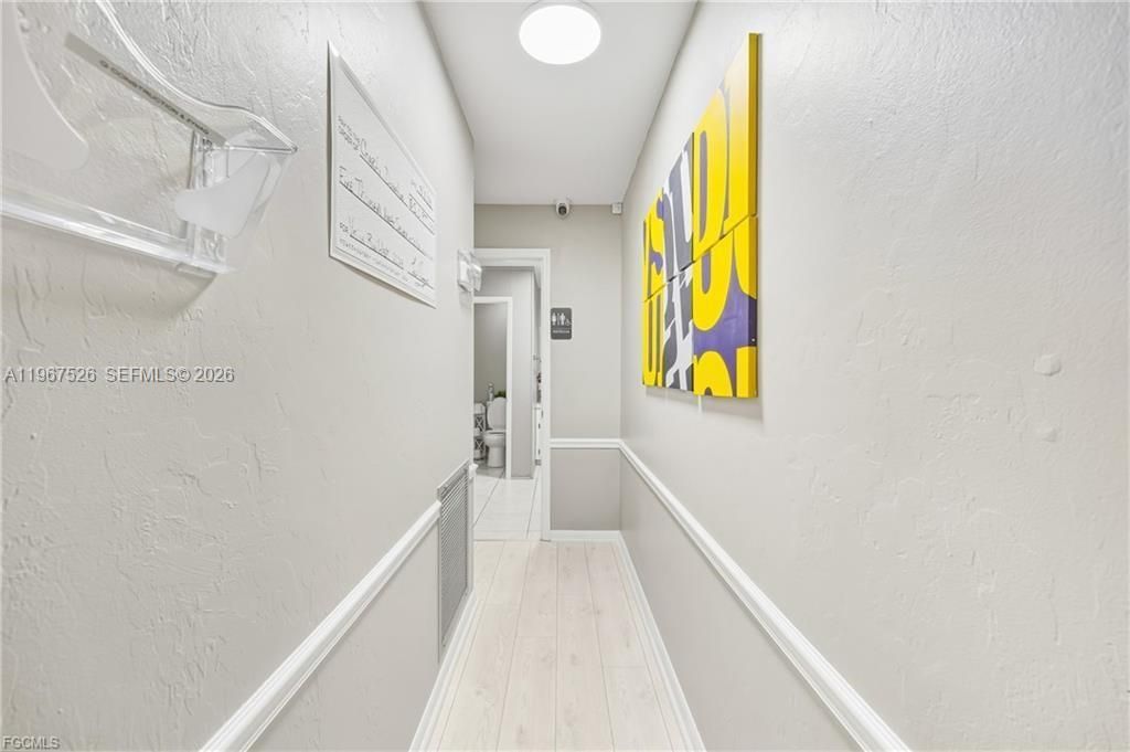 2080 Collier Avenue, Fort Myers, FL 33901 Photo