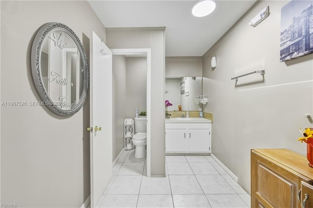 2080 Collier Avenue, Fort Myers, FL 33901 Photo