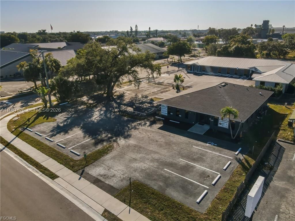 2080 Collier Avenue, Fort Myers, FL 33901 Photo