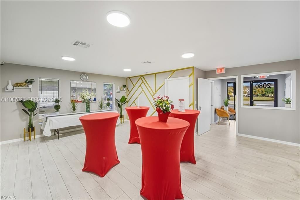 2080 Collier Avenue, Fort Myers, FL 33901 Photo