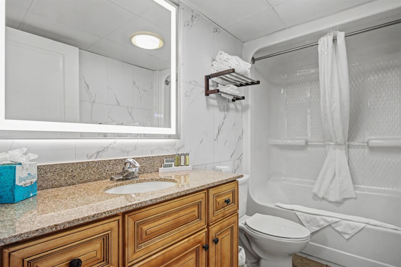 7100 N Ocean Blvd.  Photo 23