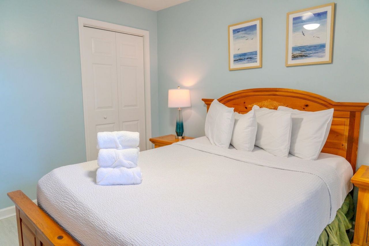 607 Waterway Village Blvd. Photo 16