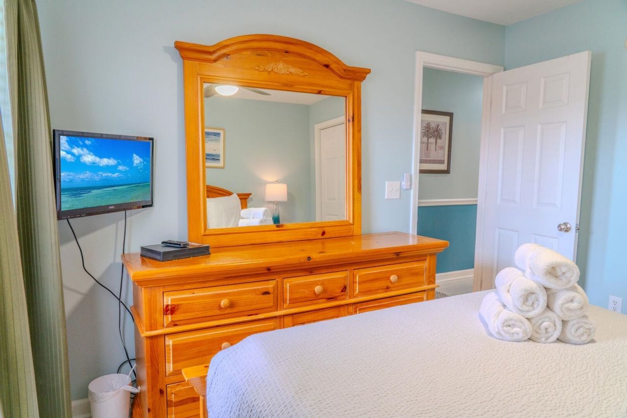 607 Waterway Village Blvd. Photo 18