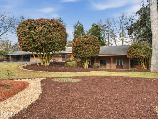 124 Carnegie Drive, Oak Ridge, TN 37830