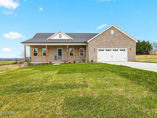 5555 J Riley West Drive, Greenback, TN 37742
