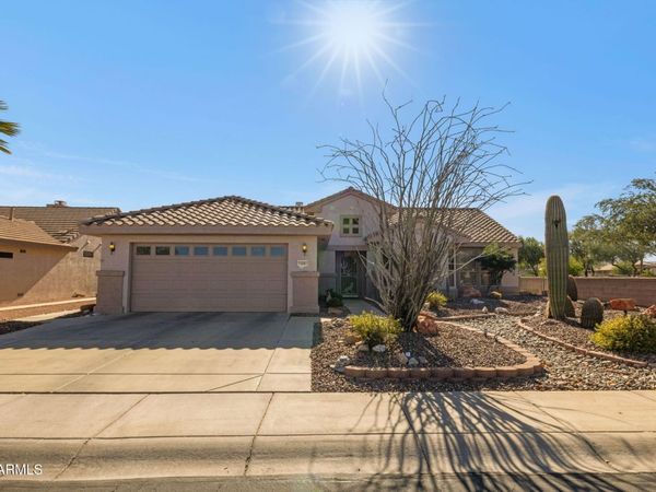 15563 W ROCKWOOD Way, Surprise, AZ 85374