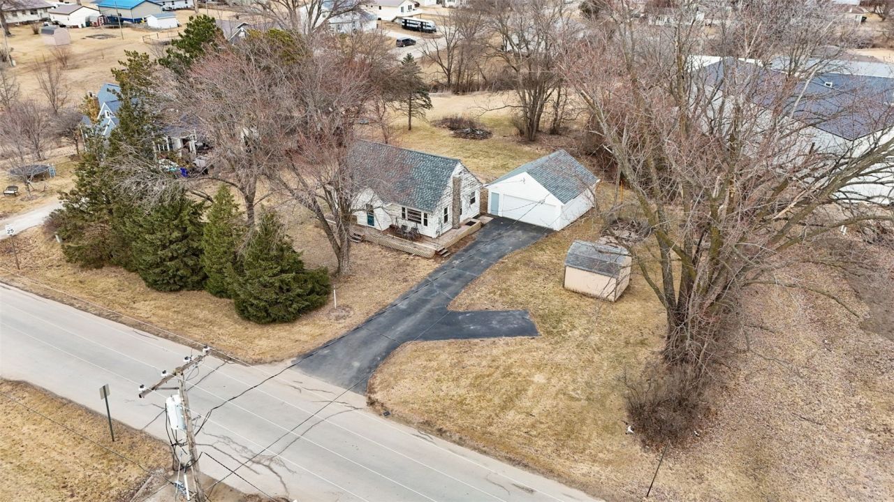 212 Swisher View Drive Sw, Swisher, IA 52338 Main Photo