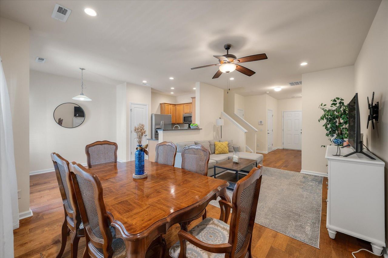 3308 Conservancy Lane Photo 11