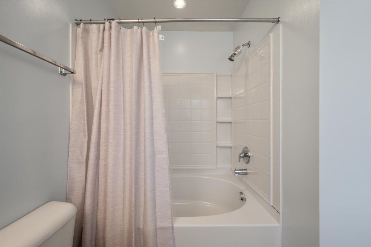 3308 Conservancy Lane Photo 23