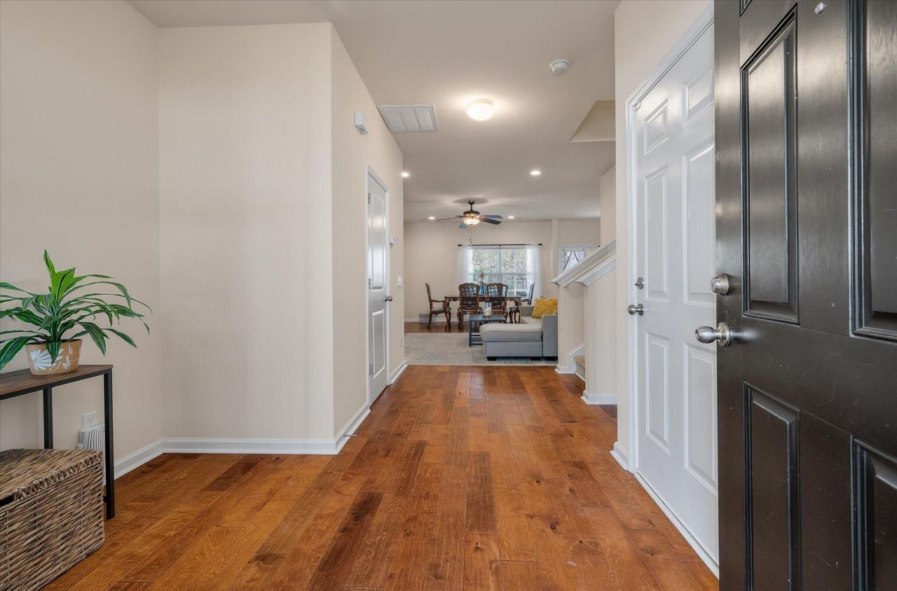 3308 Conservancy Lane Photo 3