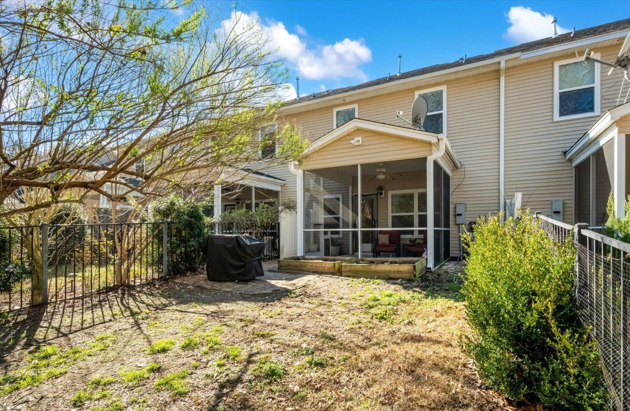 3308 Conservancy Lane Photo 30