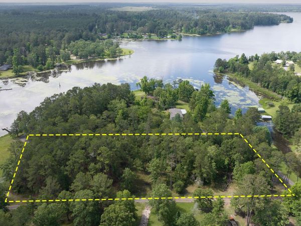 Lotus Ln, Anacoco, LA 71403