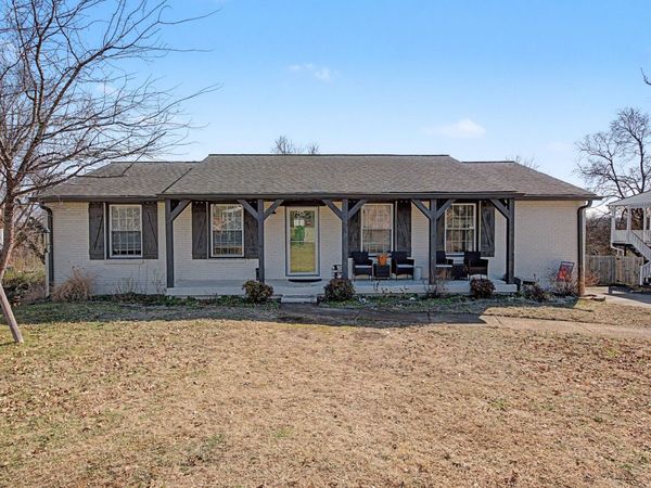 835 Rose Park Dr , Nashville, TN 37206