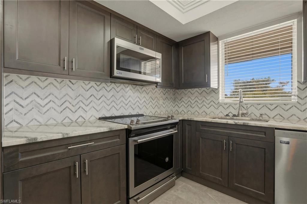 403 SE 43rd Ter, Unit 9, Cape Coral, FL 33904 Photo