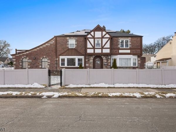 80 Glenwood Ave, Elmwood Park, NJ 07407