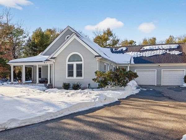 5 Zoli Lane, Bourne, MA 02532