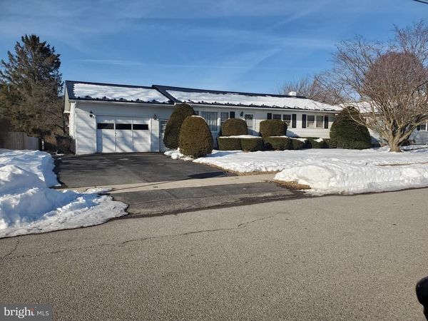 927 E HIGH STREET, BELLEFONTE, PA 16823