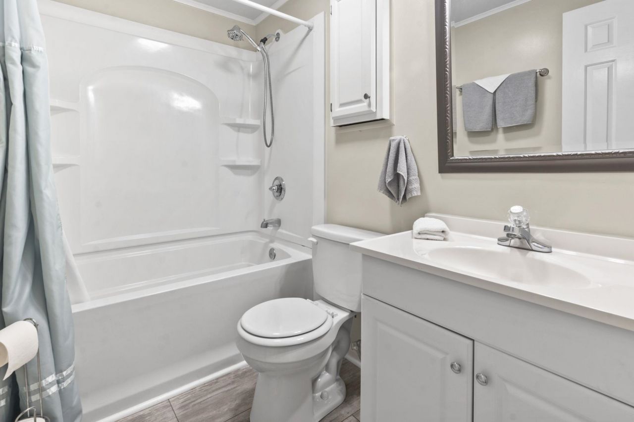 460 Fair Oaks Dr.  Photo 17