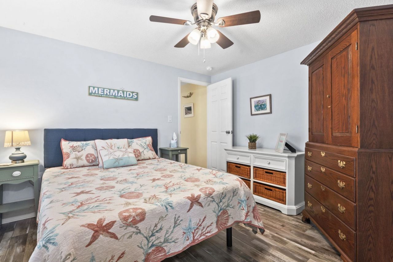 460 Fair Oaks Dr.  Photo 19