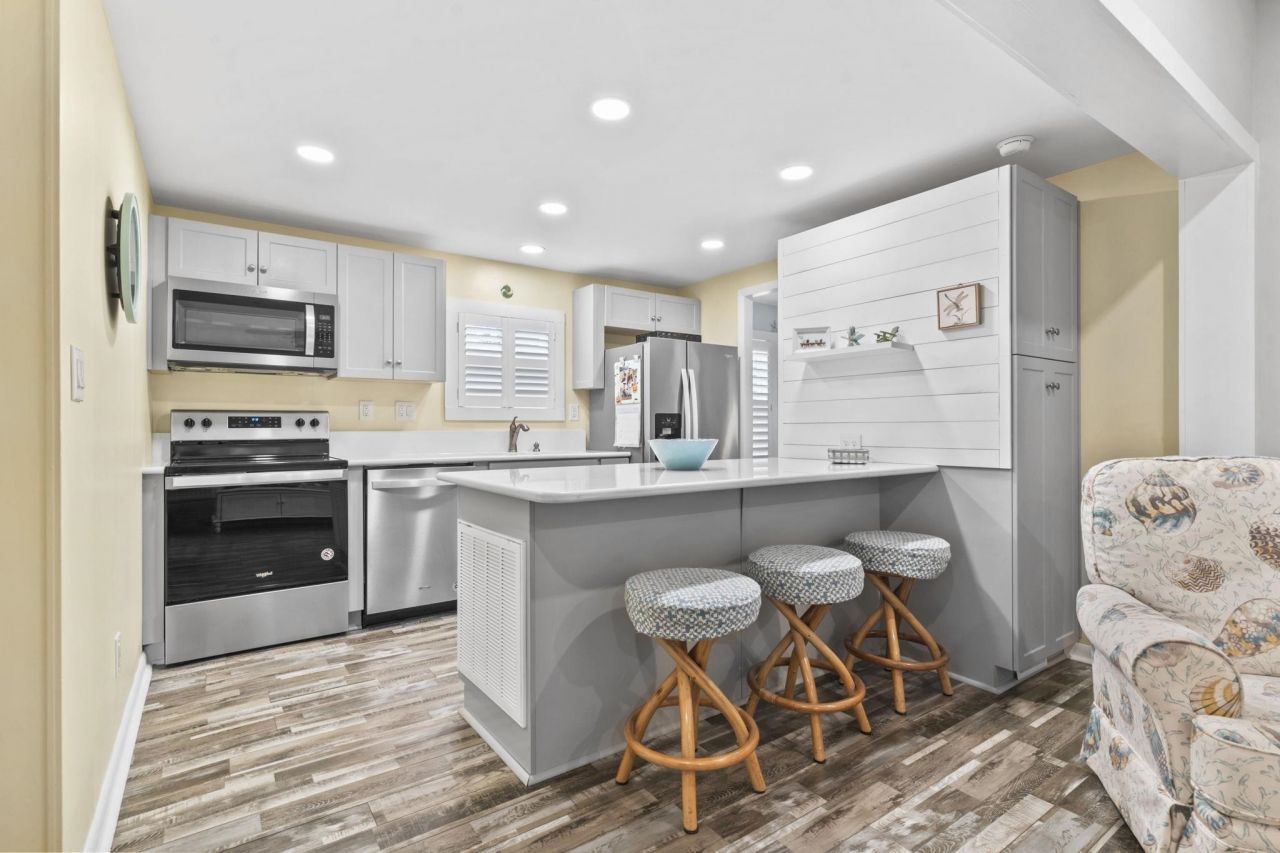 460 Fair Oaks Dr.  Photo 28