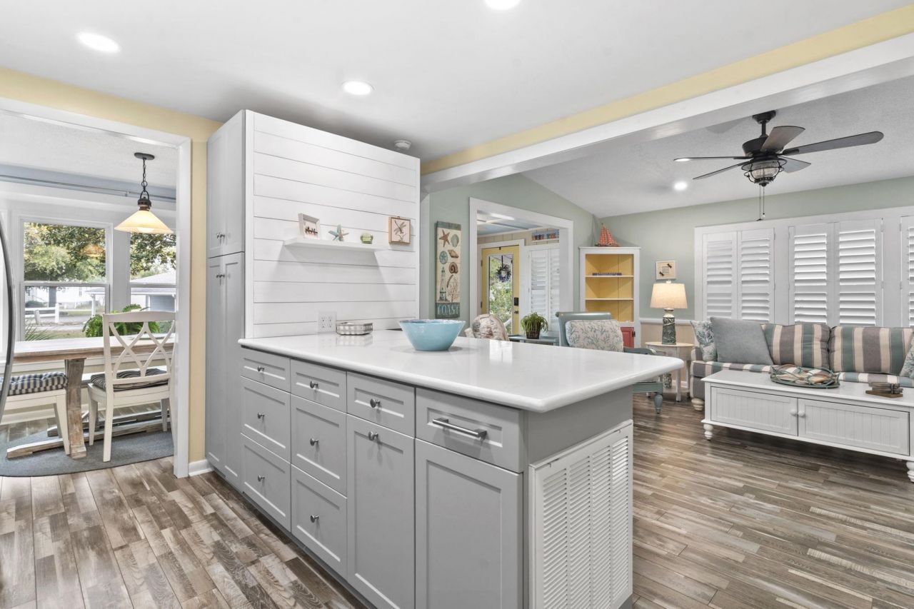 460 Fair Oaks Dr.  Photo 31