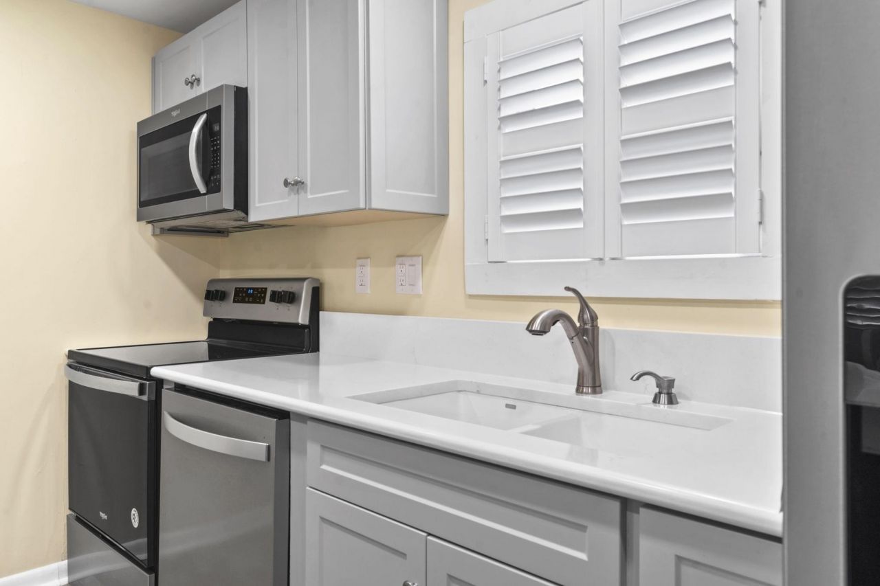 460 Fair Oaks Dr.  Photo 35