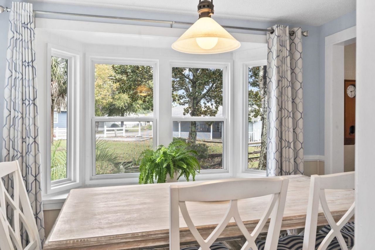 460 Fair Oaks Dr.  Photo 37