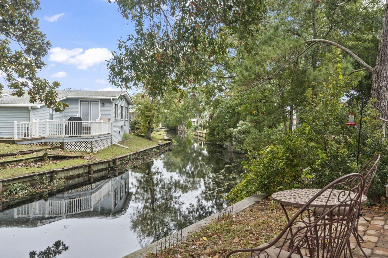 460 Fair Oaks Dr.  Photo 40