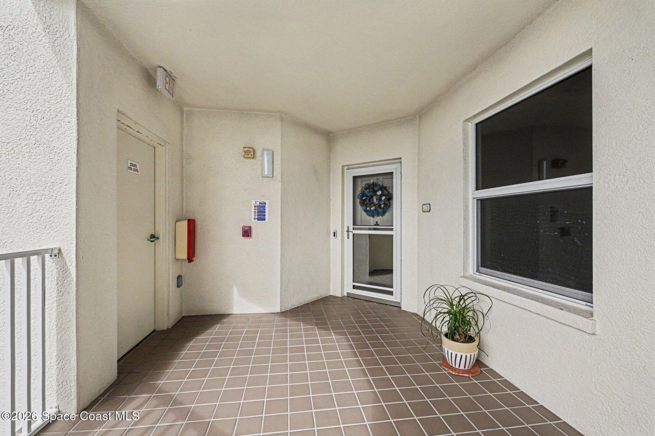 5 Indian River Avenue, Unit 901, Titusville, FL 32796 Photo