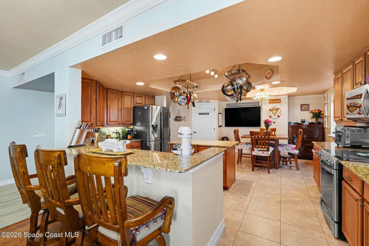 5 Indian River Avenue, Unit 901, Titusville, FL 32796 Photo