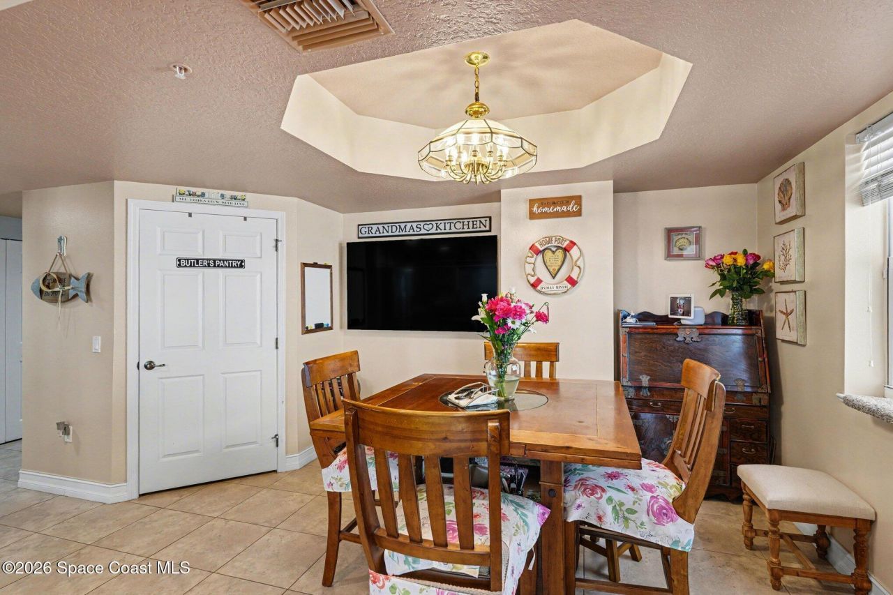 5 Indian River Avenue, Unit 901, Titusville, FL 32796 Photo