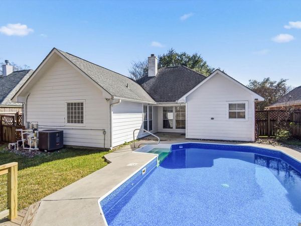 16325 Somersby, Baton Rouge, LA 70817