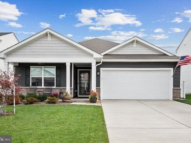 109 GRASMERE STREET, STEPHENS CITY, VA 22655