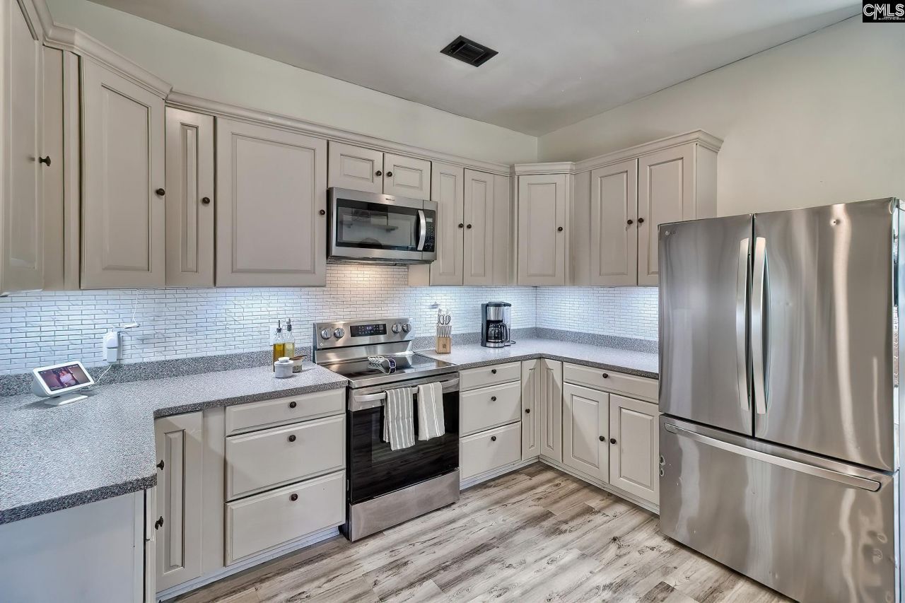 2503 Broad Street  Photo 16