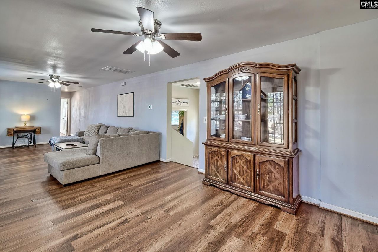 2503 Broad Street  Photo 8