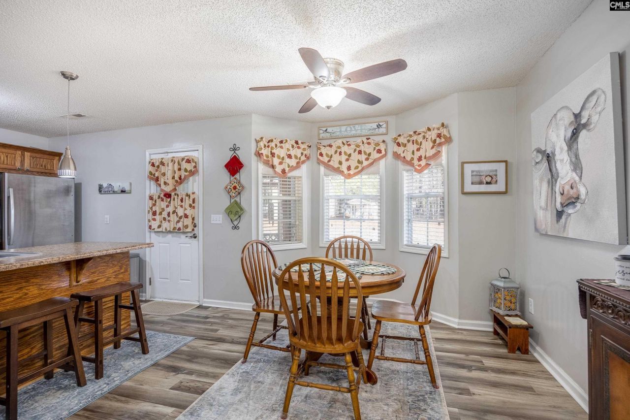 560 Eskie Dixon Road  Photo 11