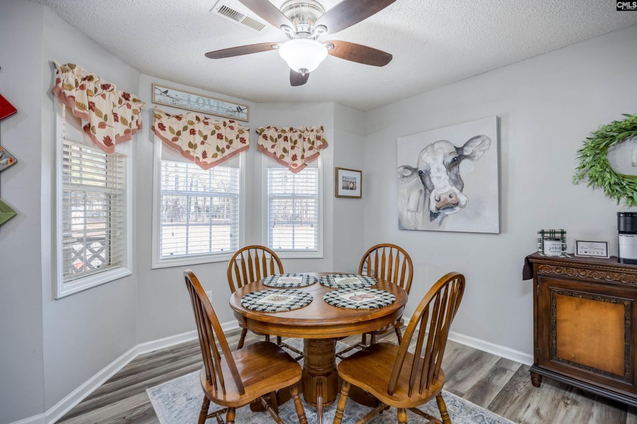 560 Eskie Dixon Road  Photo 12