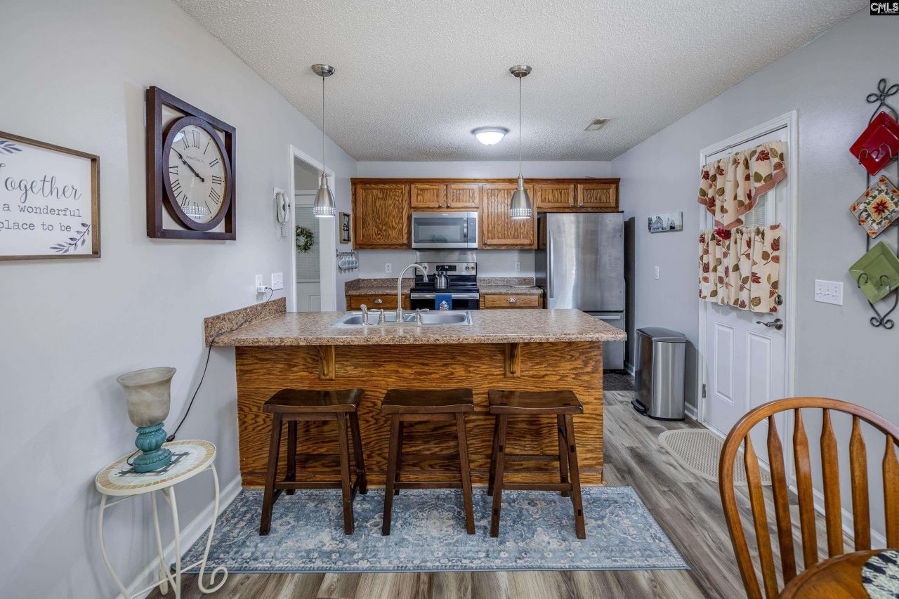 560 Eskie Dixon Road  Photo 15