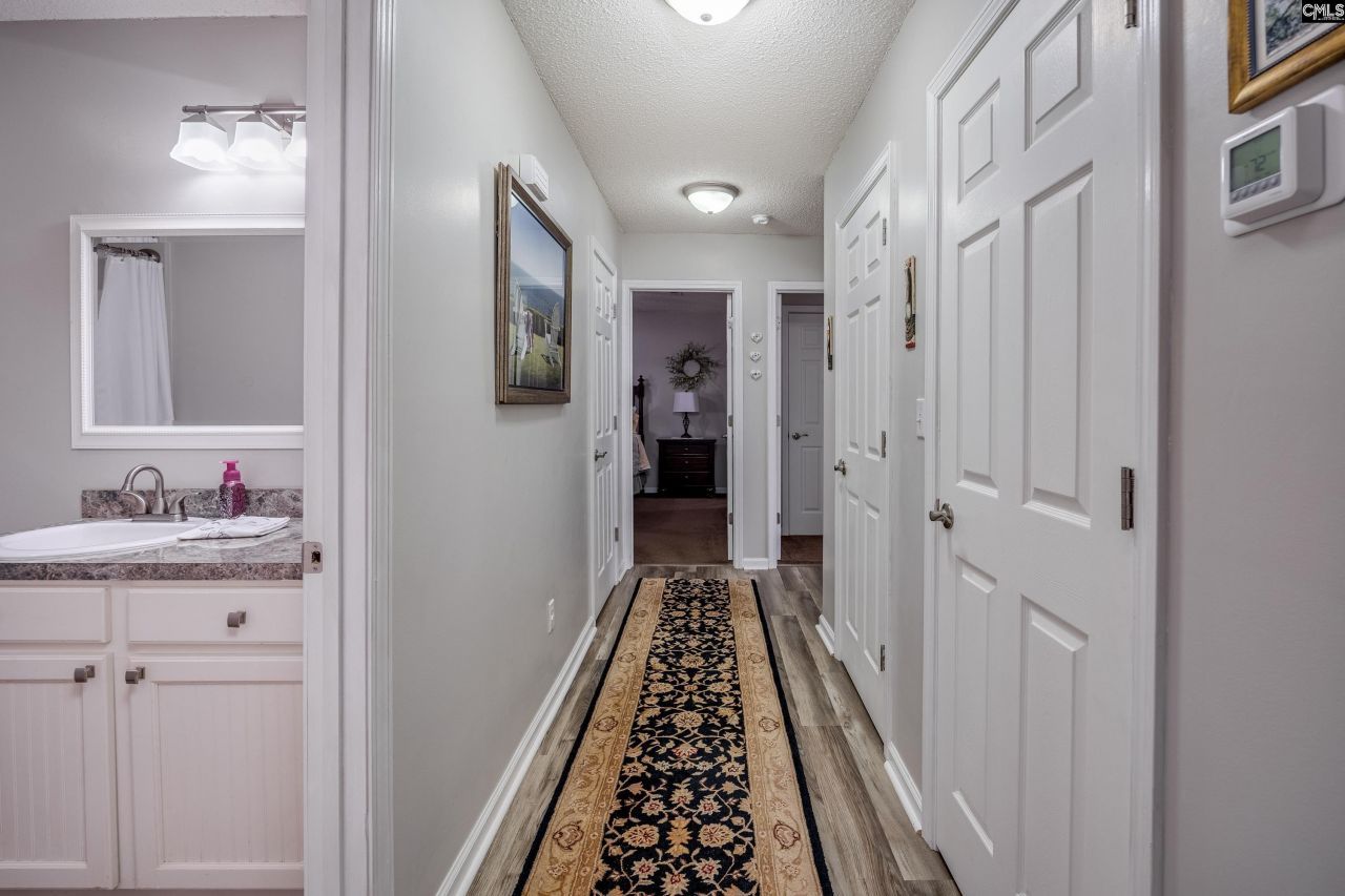 560 Eskie Dixon Road  Photo 20