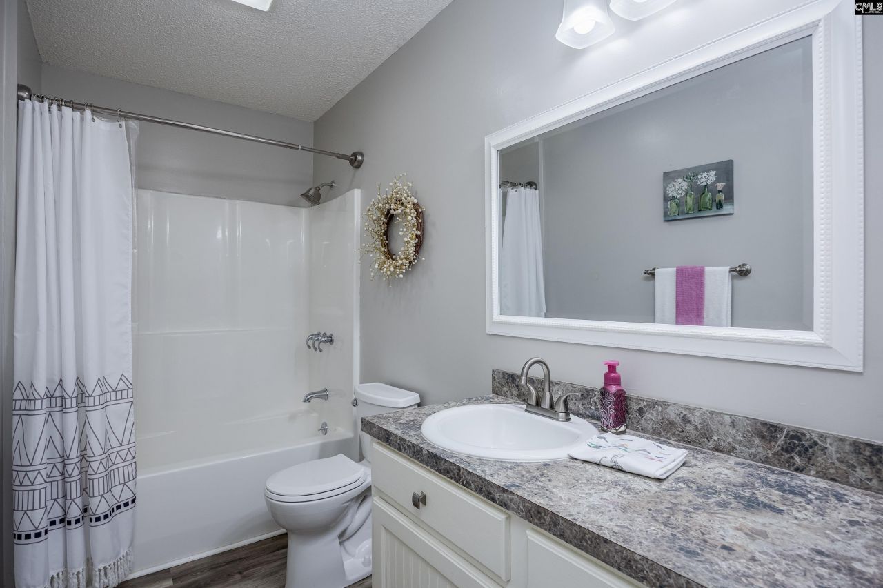 560 Eskie Dixon Road  Photo 33