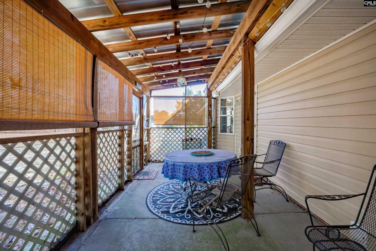 560 Eskie Dixon Road  Photo 36