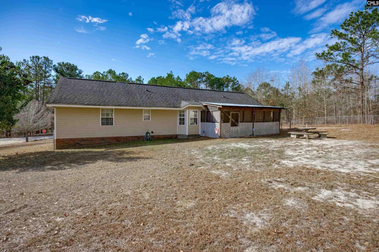 560 Eskie Dixon Road  Photo 38