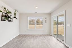 504 Woodland Farms Circle photo 4