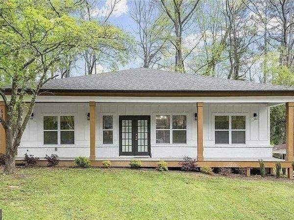 410 Utoy Circle SW, Atlanta, GA 30331