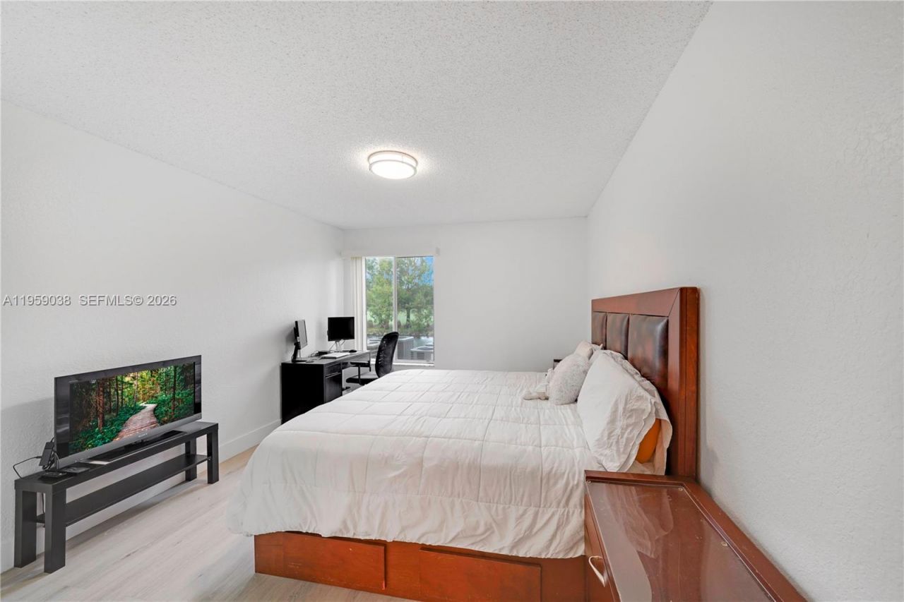 437 Vista Isles Dr , Unit 2217, Sunrise, FL 33325 Photo