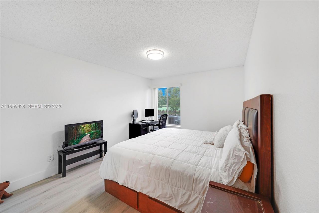 437 Vista Isles Dr , Unit 2217, Sunrise, FL 33325 Photo