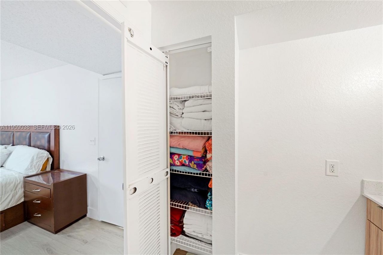 437 Vista Isles Dr , Unit 2217, Sunrise, FL 33325 Photo