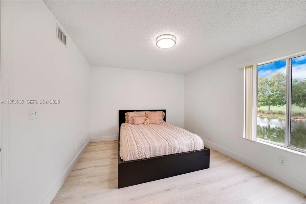 437 Vista Isles Dr , Unit 2217, Sunrise, FL 33325 Photo