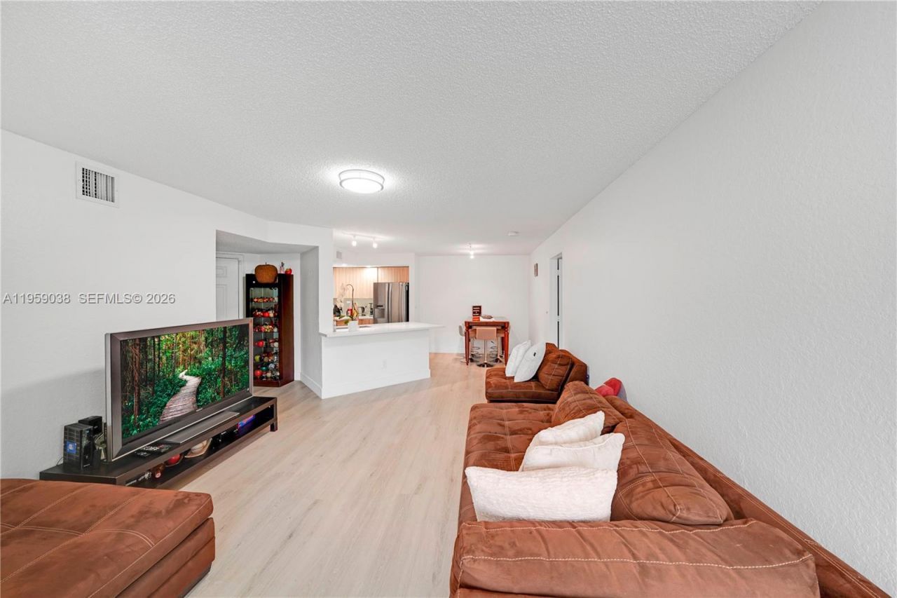 437 Vista Isles Dr , Unit 2217, Sunrise, FL 33325 Photo